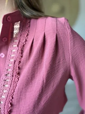Blouses en dentelle : la Blouse Lili de Milanah !