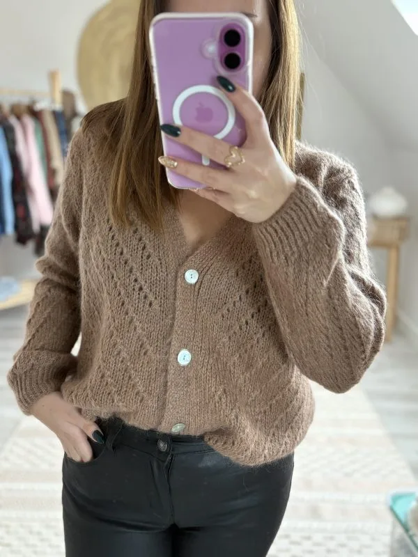 Gilets en Maille : Gilet Maëlys Milanah, Douceur et Élégance !