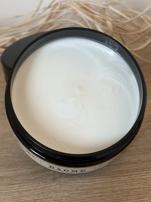 Baume Hydratant pour le Corps : Nourrissez et Apaisez votre Peau