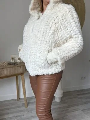 Gilet Grosse Maille Femme : chaleur et style en toute simplicité - Le Showroom de Milanah
