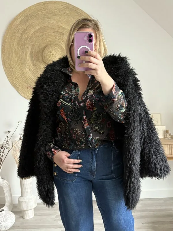 Manteau Fausse Fourrure Noir : adoptez l’élégance ! - Le Showroom de Milanah