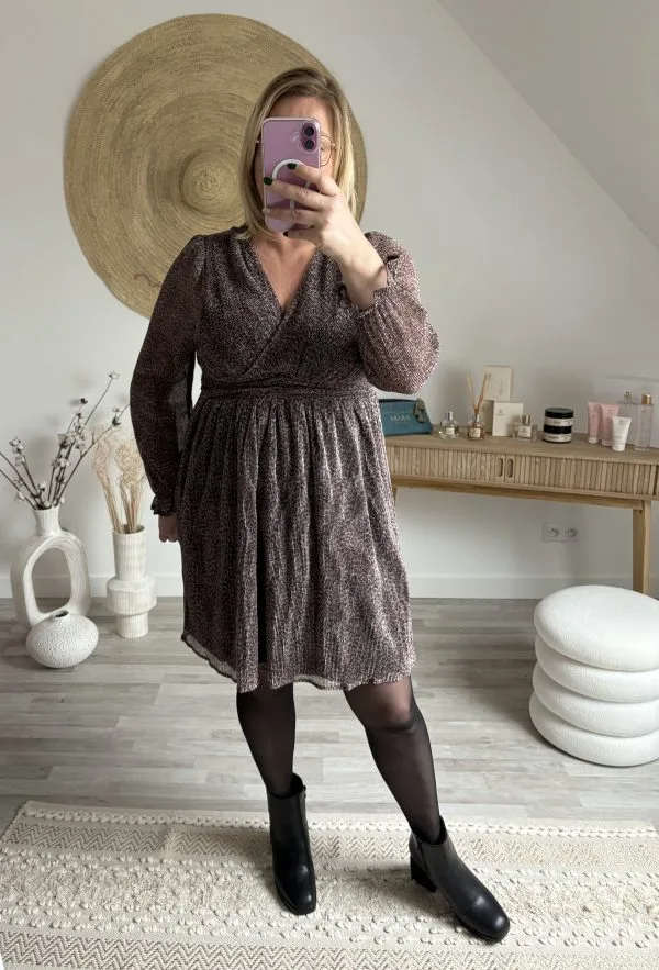 Robe Léopard Fluide : craquez pour un style audacieux et chic - Le Showroom de Milanah !