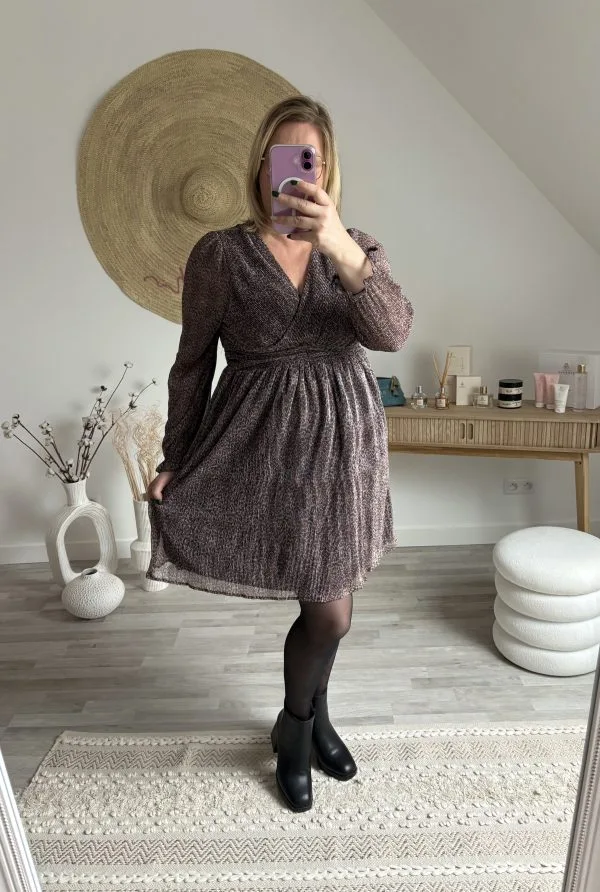 Robe Léopard Fluide : craquez pour un style audacieux et chic - Le Showroom de Milanah !