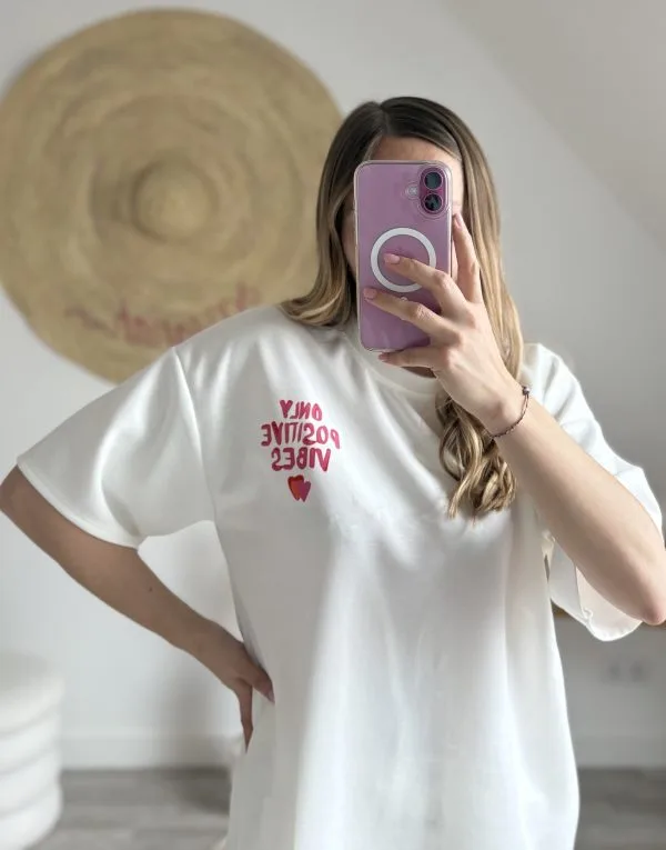 Sweat manches courtes : douceur et style, tendance de la saison