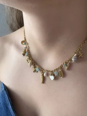 Colliers à breloques femme dorés – Coquillages et Pierres